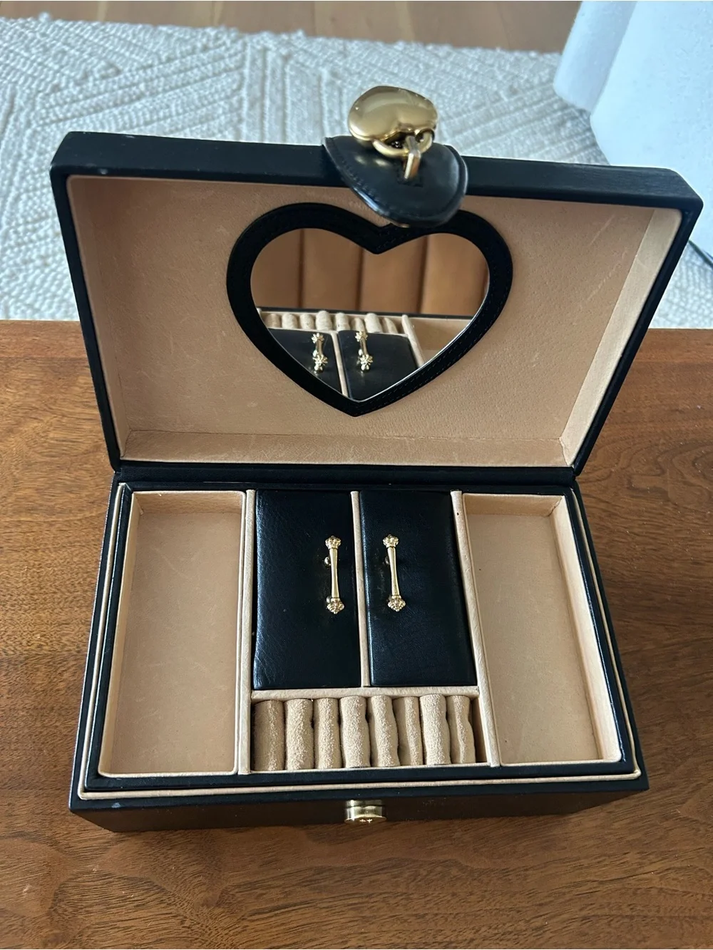 🩷🖤Juicy Couture vintage jewelry box black